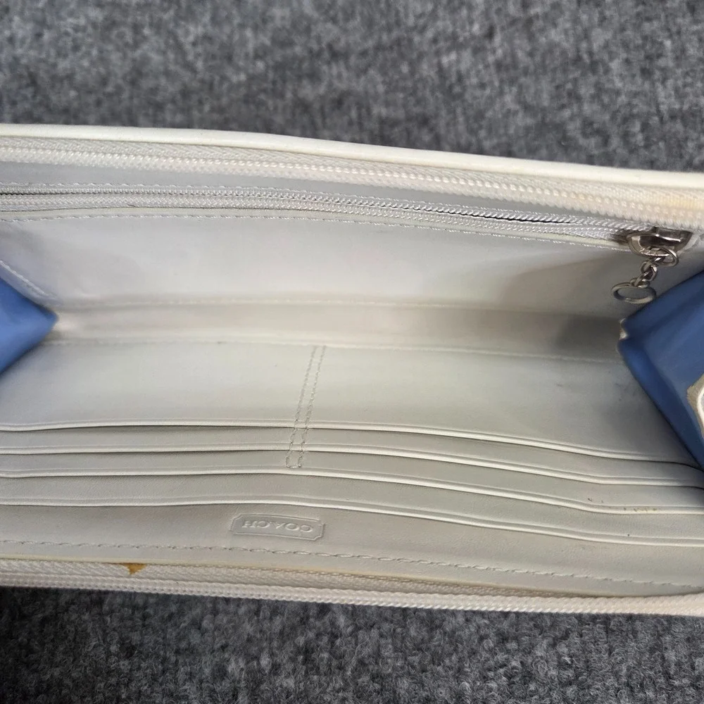 Coach Logo Light Blue & White Zip Around Wristlet Wallet Signature C y2K
